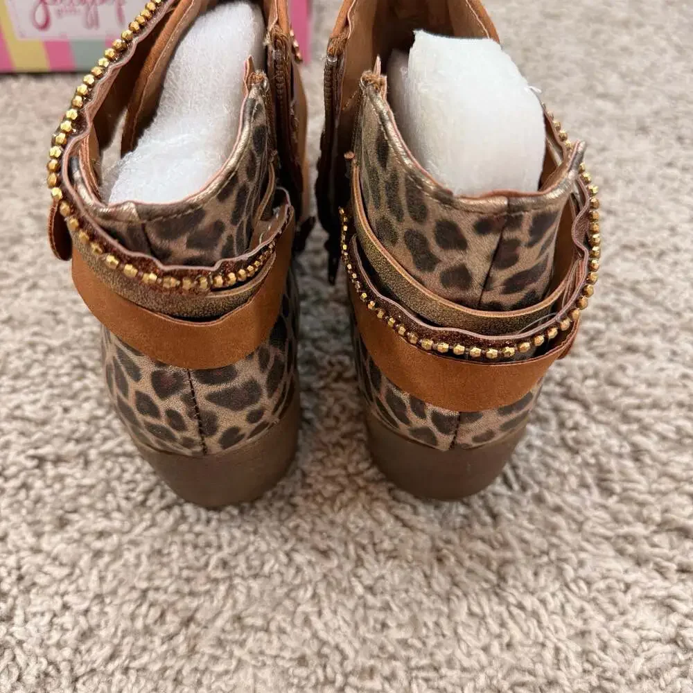 Biddy Girls Tan Leopard‎ Western Ankle Boots Size 4M Boutique Booties EUC